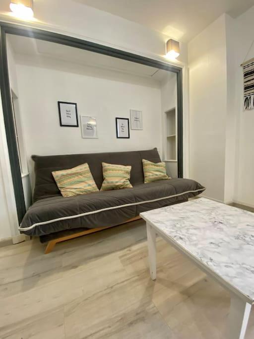 Jeanne D'Arc Apartment รูออง ภายนอก รูปภาพ