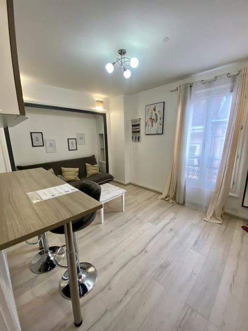 Jeanne D'Arc Apartment รูออง ภายนอก รูปภาพ