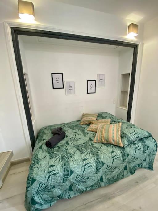 Jeanne D'Arc Apartment รูออง ภายนอก รูปภาพ